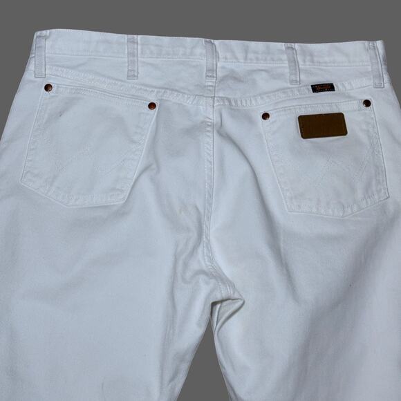Wrangler Men's 13MWZ Cowboy Cut Original Fit Jean Frayed White 36W x 32L GUC - Picture 9 of 13